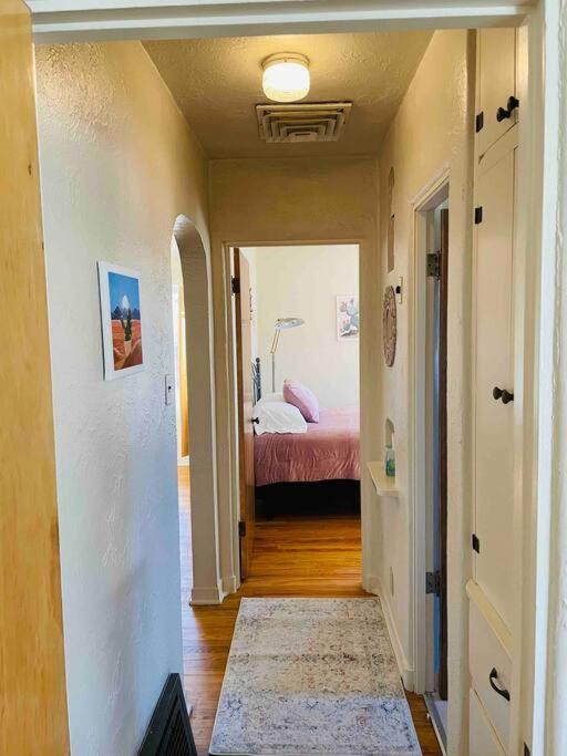 Vintage Charm Vacation Home With Modern Comforts Near Old Town アルバカーキ エクステリア 写真
